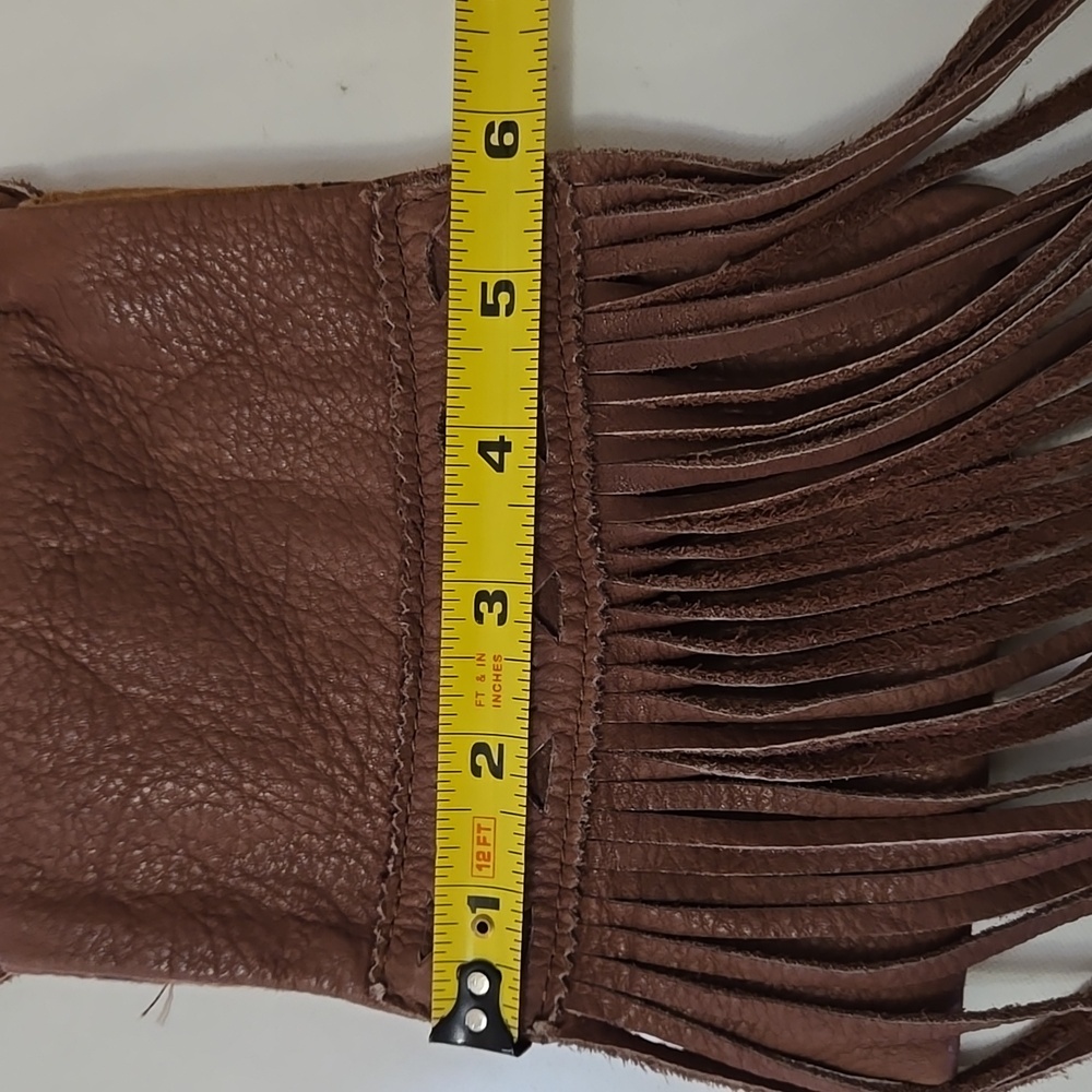 Vintage Pebbled Leather fringed Crossbody Bag EUC - Picture 8 of 9